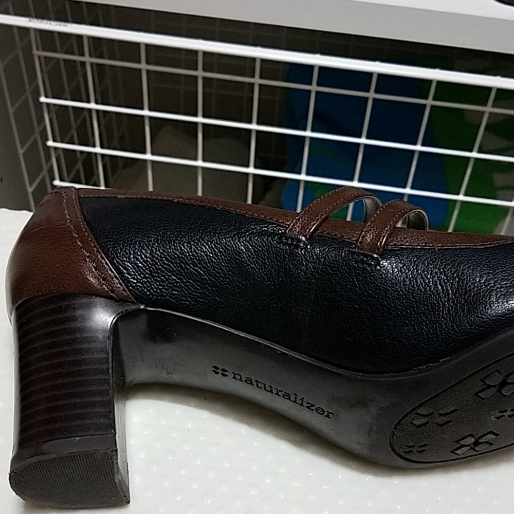Shoes - Picture 7 of 7